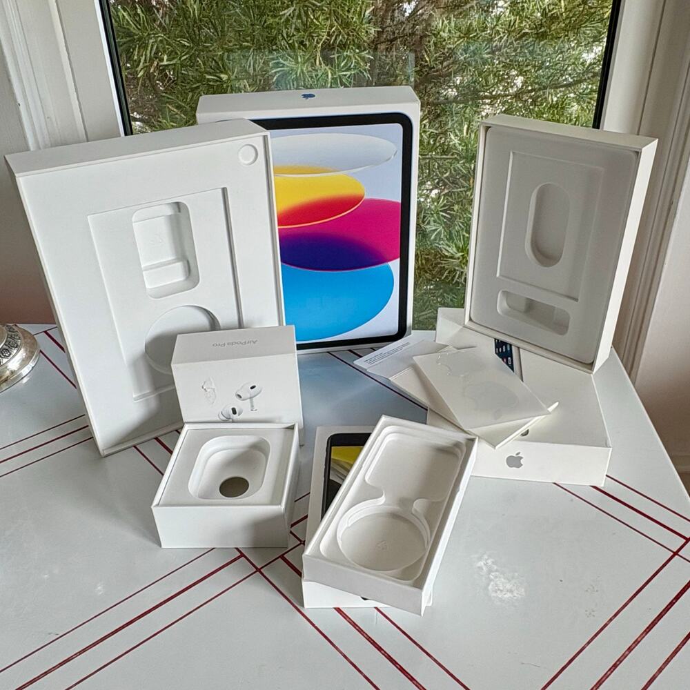 Lot of 4 EMPTY Apple Boxes, iPad iPhone SE AirPods Pro Packaging - Picture 2 of 14